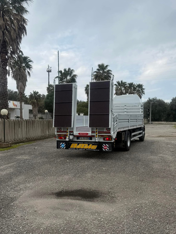 IVECO 180E Pianale Con Rampe Nuovo di fabbrica - Camião de caixa aberta/ Plataforma: foto 3 IVECO 180E Pianale Con Rampe Nuovo di fabbrica - Camião de caixa aberta/ Plataforma: foto 3