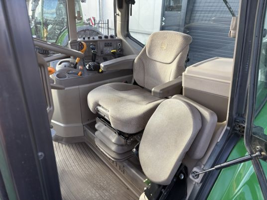 John Deere 6195M - Trator: foto 2 John Deere 6195M - Trator: foto 2