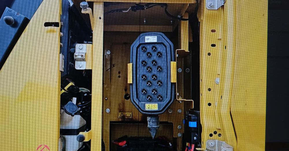 Caterpillar cat 320 - Escavadora de rastos: foto 4 Caterpillar cat 320 - Escavadora de rastos: foto 4