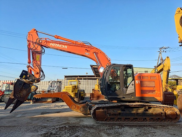 HITACHI ZX225USRLCMH-5B - Escavadora de rastos: foto 2 HITACHI ZX225USRLCMH-5B - Escavadora de rastos: foto 2