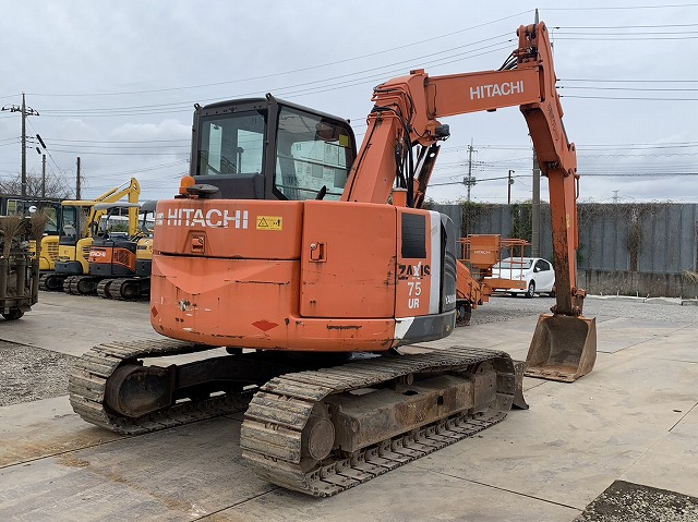 HITACHI ZX75UR-3 - Escavadora de rastos: foto 5 HITACHI ZX75UR-3 - Escavadora de rastos: foto 5