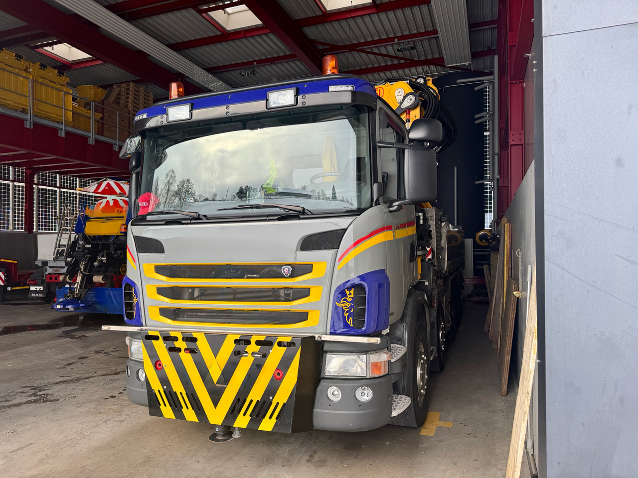 SCANIA G480 10x4 Fassi F950 *72‘000 KM* - Camião grua: foto 4 SCANIA G480 10x4 Fassi F950 *72‘000 KM* - Camião grua: foto 4