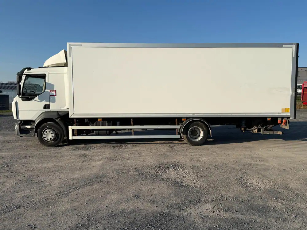 Renault D14 250 *D14 250 cv* - Camião furgão: foto 5 Renault D14 250 *D14 250 cv* - Camião furgão: foto 5