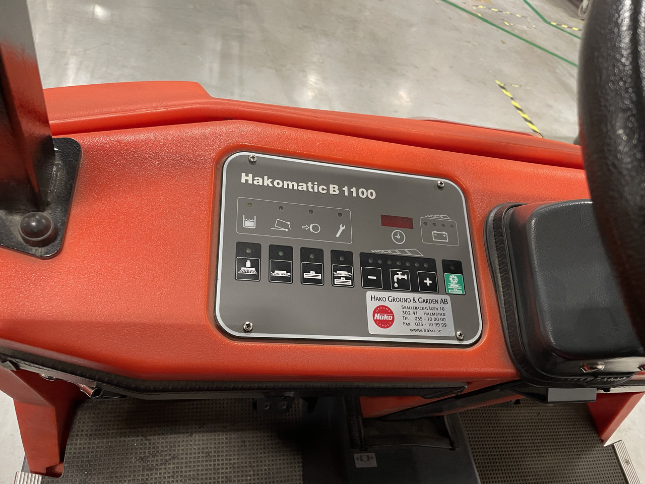 Hako Hakomatic B 1100 - Varredora industrial: foto 5 Hako Hakomatic B 1100 - Varredora industrial: foto 5
