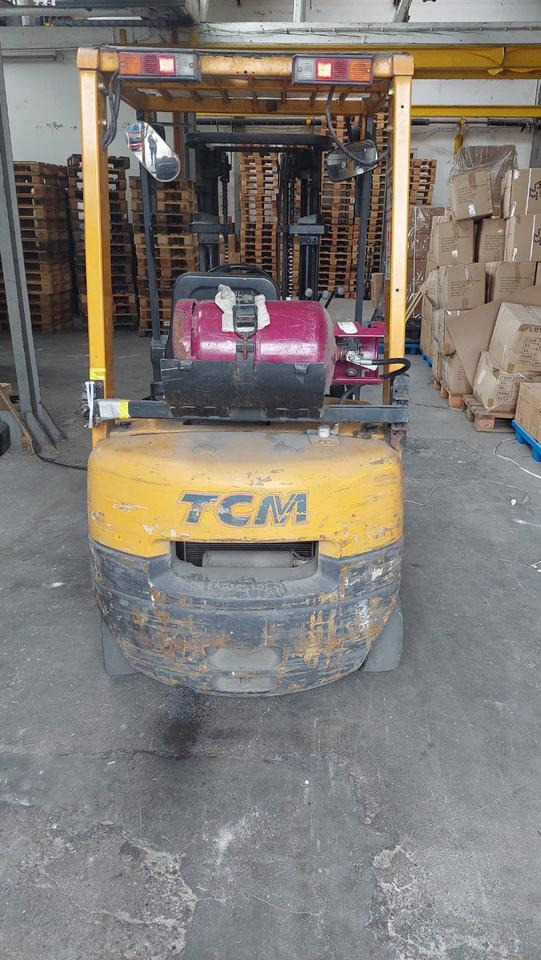 Gabelstapler TCM + Gas + 1,3 t Hub + Bj. 1999 - Empilhadeira a gás: foto 4 Gabelstapler TCM + Gas + 1,3 t Hub + Bj. 1999 - Empilhadeira a gás: foto 4