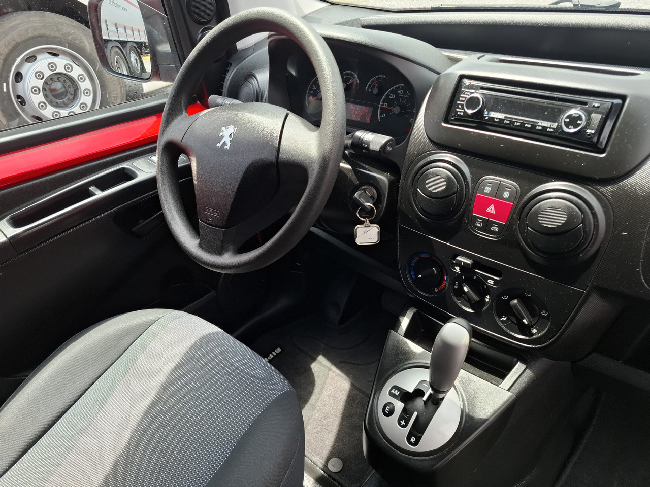 Leasing de PEUGEOT Peugeot Bipper 1.3 HDI PEUGEOT Peugeot Bipper 1.3 HDI: foto 18 Leasing de PEUGEOT Peugeot Bipper 1.3 HDI PEUGEOT Peugeot Bipper 1.3 HDI: foto 18