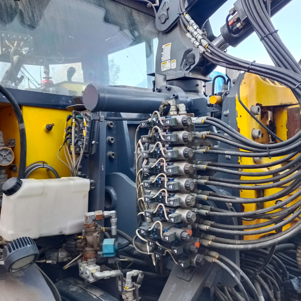 EPIROC BOLTEC S - Máquina de mineração: foto 3 EPIROC BOLTEC S - Máquina de mineração: foto 3