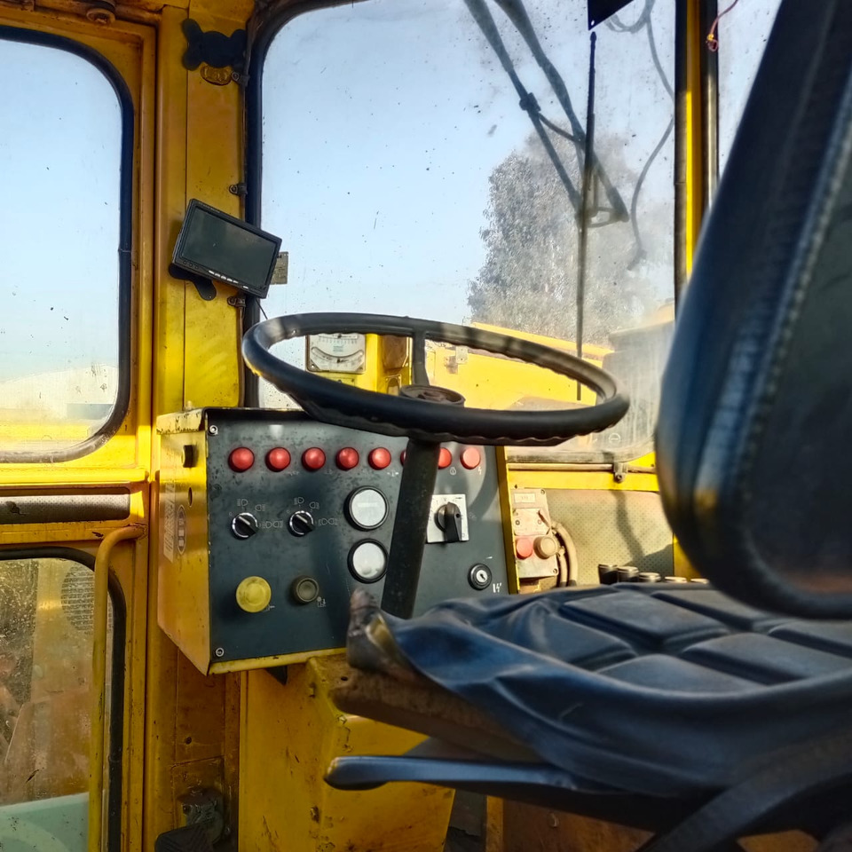 EPIROC BOOMER 282S - Máquina de mineração: foto 5 EPIROC BOOMER 282S - Máquina de mineração: foto 5