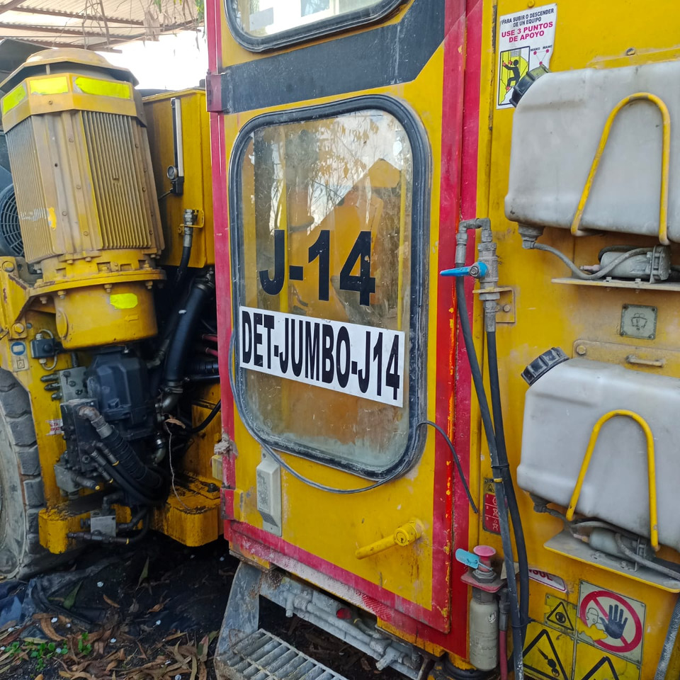 EPIROC BOOMER 282S - Máquina de mineração: foto 1 EPIROC BOOMER 282S - Máquina de mineração: foto 1