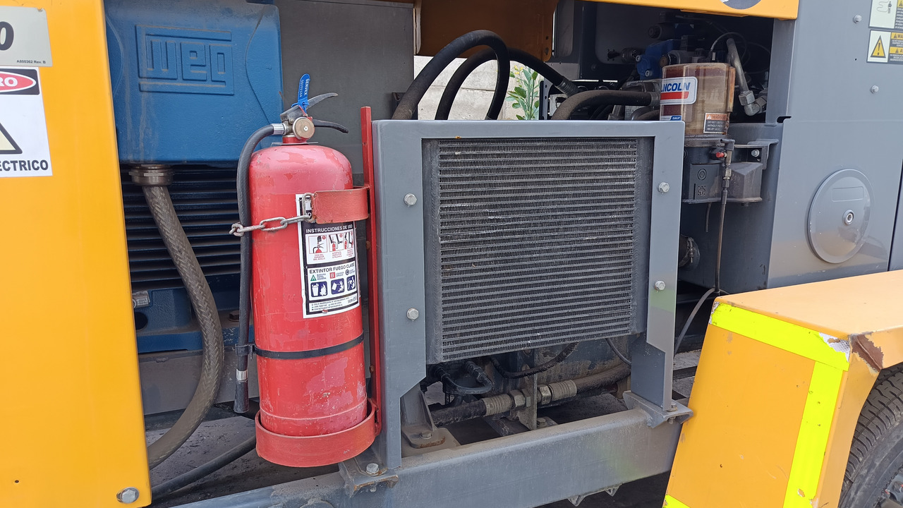 PUTZMEISTER TK40 - Autobomba de betão: foto 2 PUTZMEISTER TK40 - Autobomba de betão: foto 2