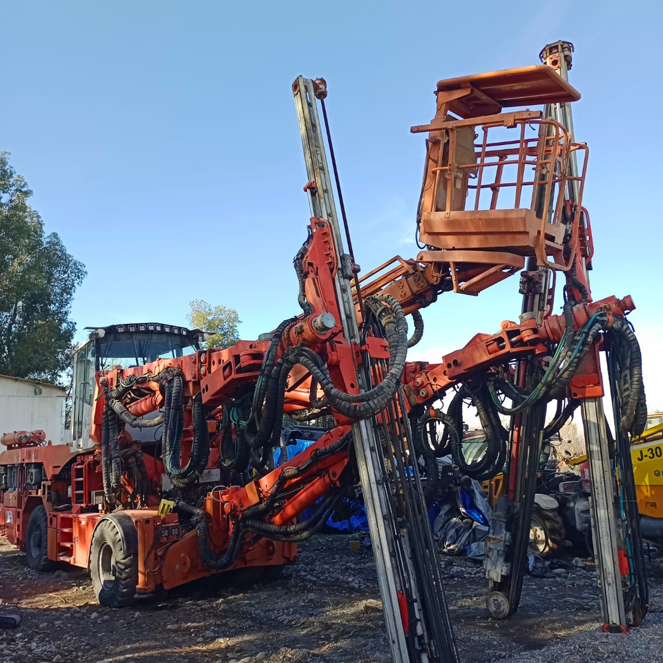 Máquina de mineração Sandvik DT1131-SC DT1230i: foto 46