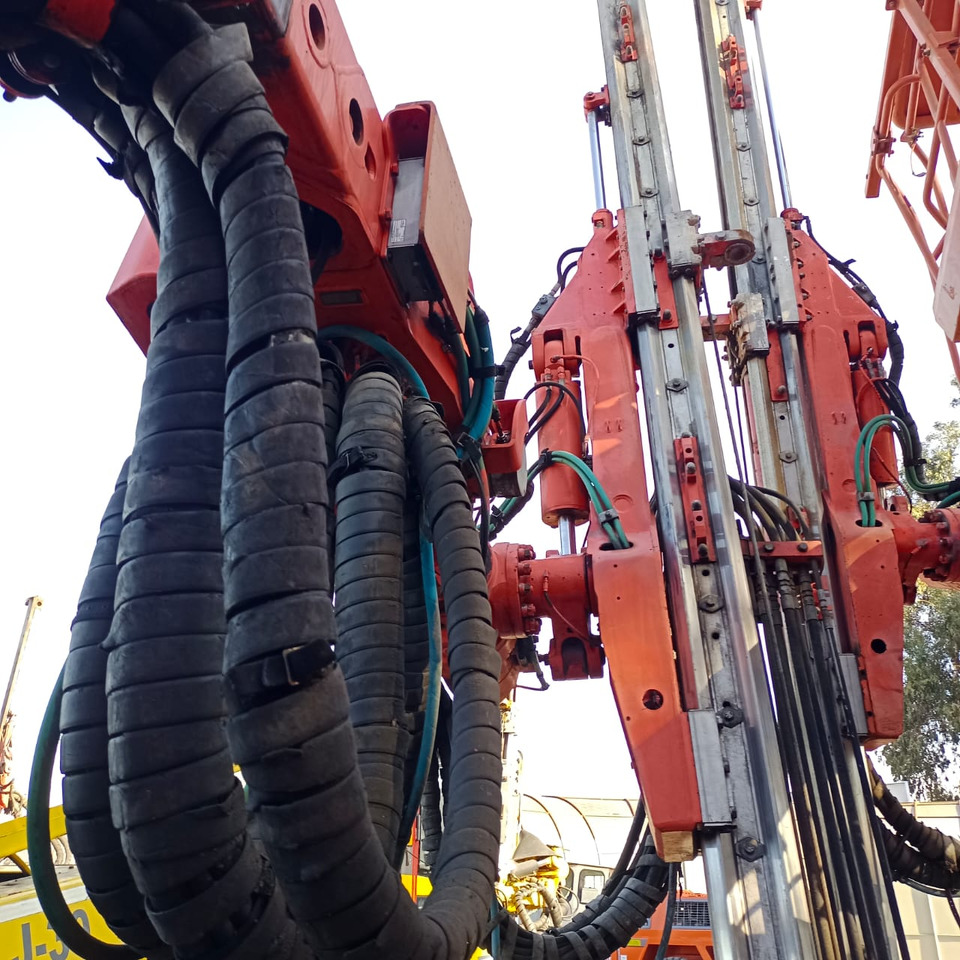 Máquina de mineração Sandvik DT1131-SC DT1230i: foto 31