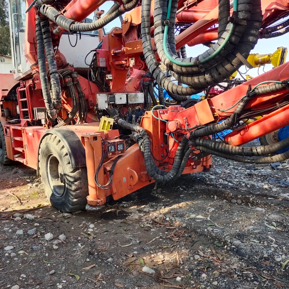 Máquina de mineração Sandvik DT1131-SC DT1230i: foto 44