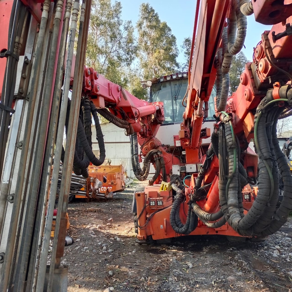 Máquina de mineração Sandvik DT1131-SC DT1230i: foto 30