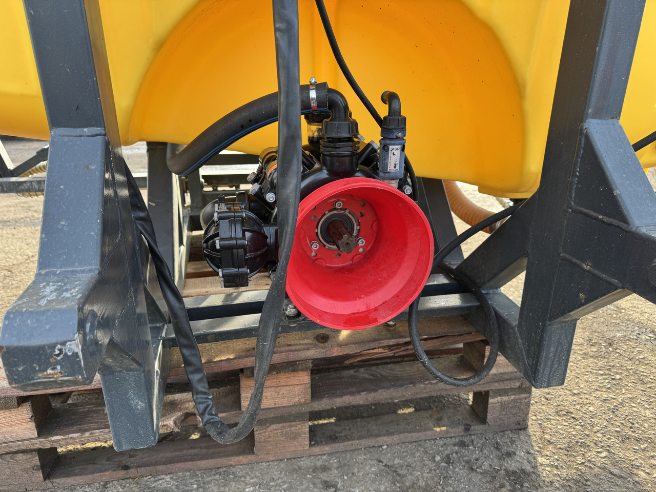 AKP 1200 - 2011 ROK - 12 M - Pulverizador montado: foto 5 AKP 1200 - 2011 ROK - 12 M - Pulverizador montado: foto 5