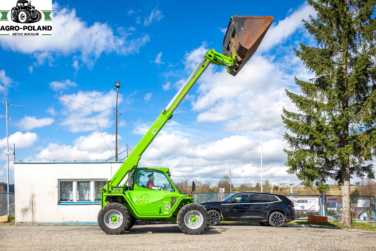 MERLO P 41.7 FARMER - 2010 ROK - WAGA - ŁYŻKA 2.5 M3- WIDŁY + UKŁAD PNEUMATYCZNY - Empilhador telescópico: foto 3 MERLO P 41.7 FARMER - 2010 ROK - WAGA - ŁYŻKA 2.5 M3- WIDŁY + UKŁAD PNEUMATYCZNY - Empilhador telescópico: foto 3