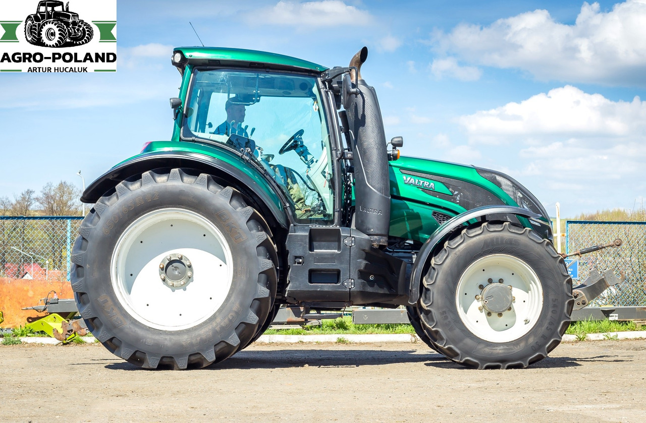 VALTRA T214 - 2016 ROK - 4950 h - Trator: foto 4 VALTRA T214 - 2016 ROK - 4950 h - Trator: foto 4