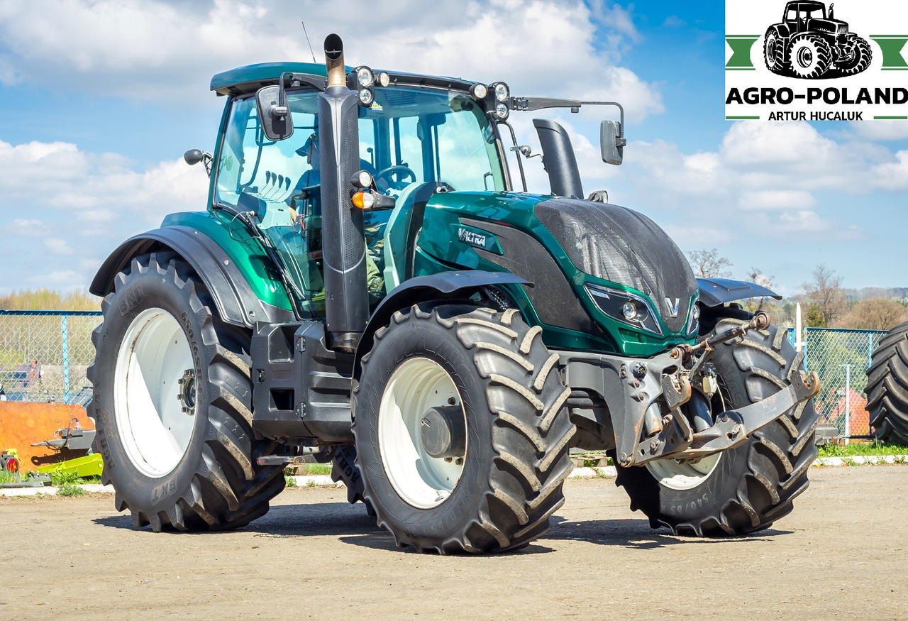 VALTRA T214 - 2016 ROK - 4950 h - Trator: foto 1 VALTRA T214 - 2016 ROK - 4950 h - Trator: foto 1
