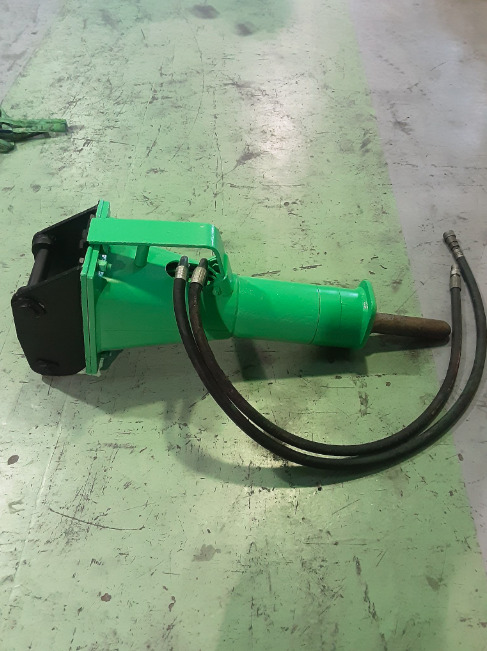 MONTABERT BRP70 - Martelo hidráulico: foto 4 MONTABERT BRP70 - Martelo hidráulico: foto 4