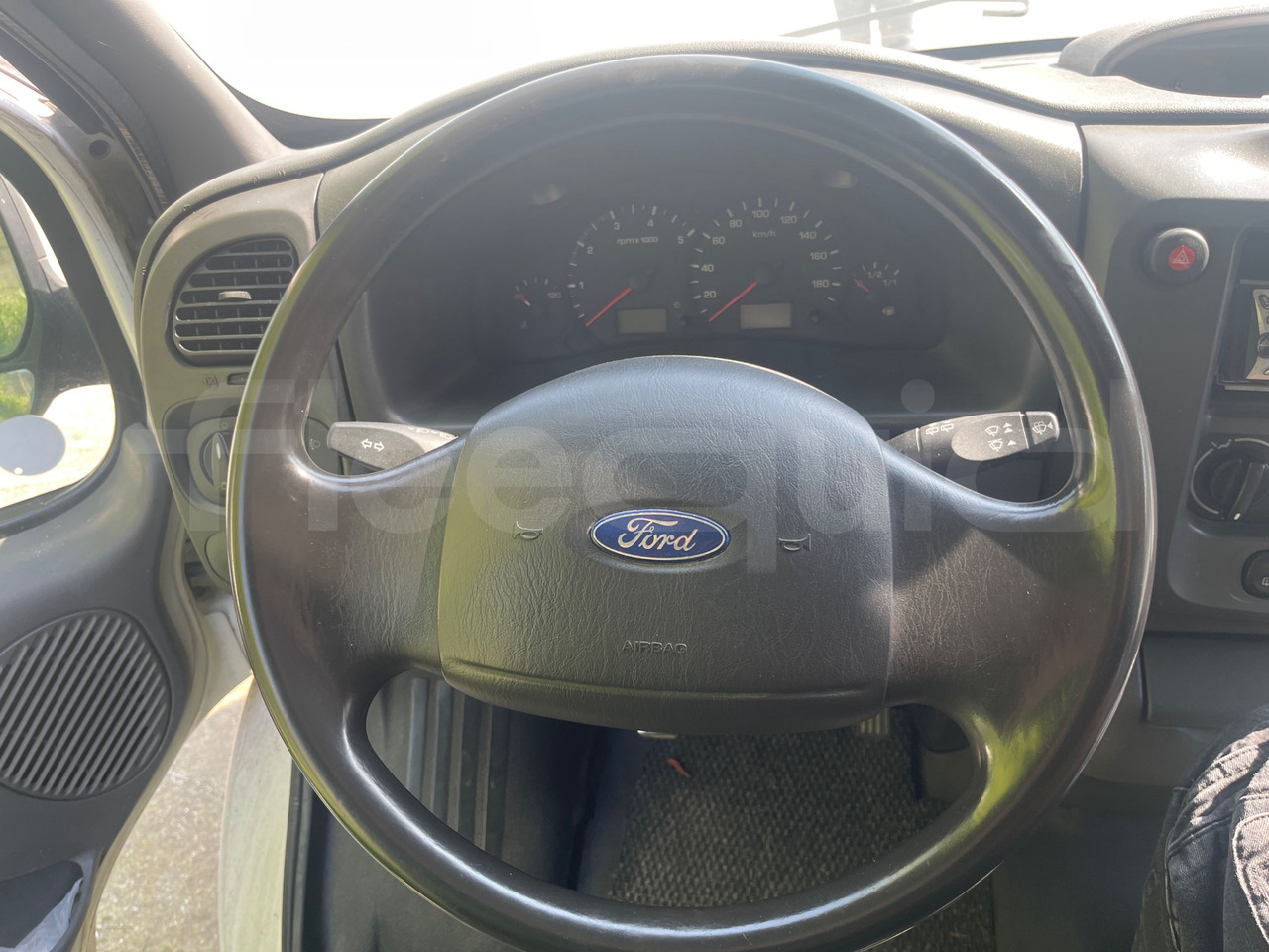 Bundle di 4 mezzi Ford - Transit Tourneo Ford - Transit Tourneo Ford - Transit Ford - Transit Tourneo - Minibus, Furgão de passageiros: foto 3 Bundle di 4 mezzi Ford - Transit Tourneo Ford - Transit Tourneo Ford - Transit Ford - Transit Tourneo - Minibus, Furgão de passageiros: foto 3