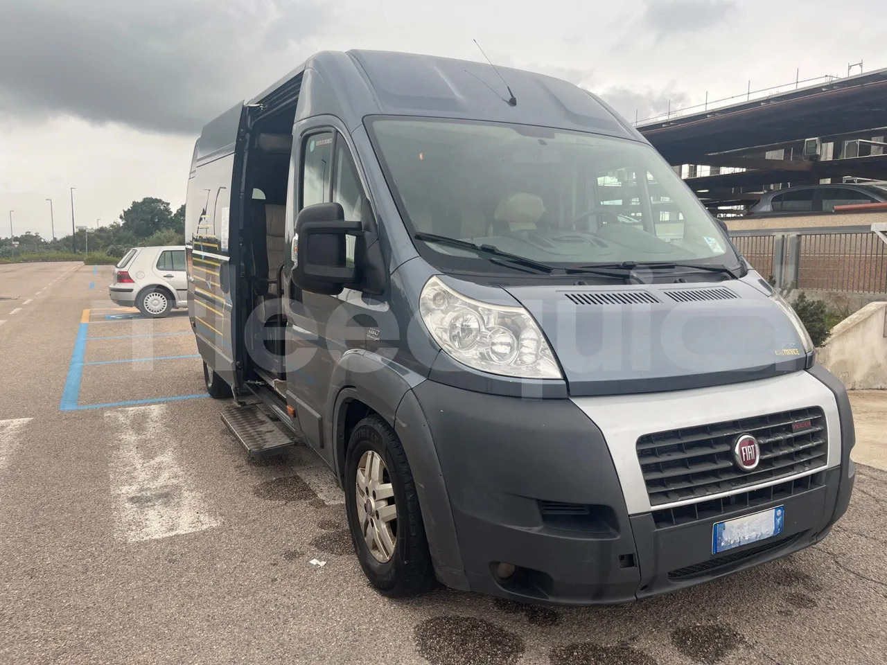 Fiat Ducato - Ônibus suburbano: foto 1 Fiat Ducato - Ônibus suburbano: foto 1