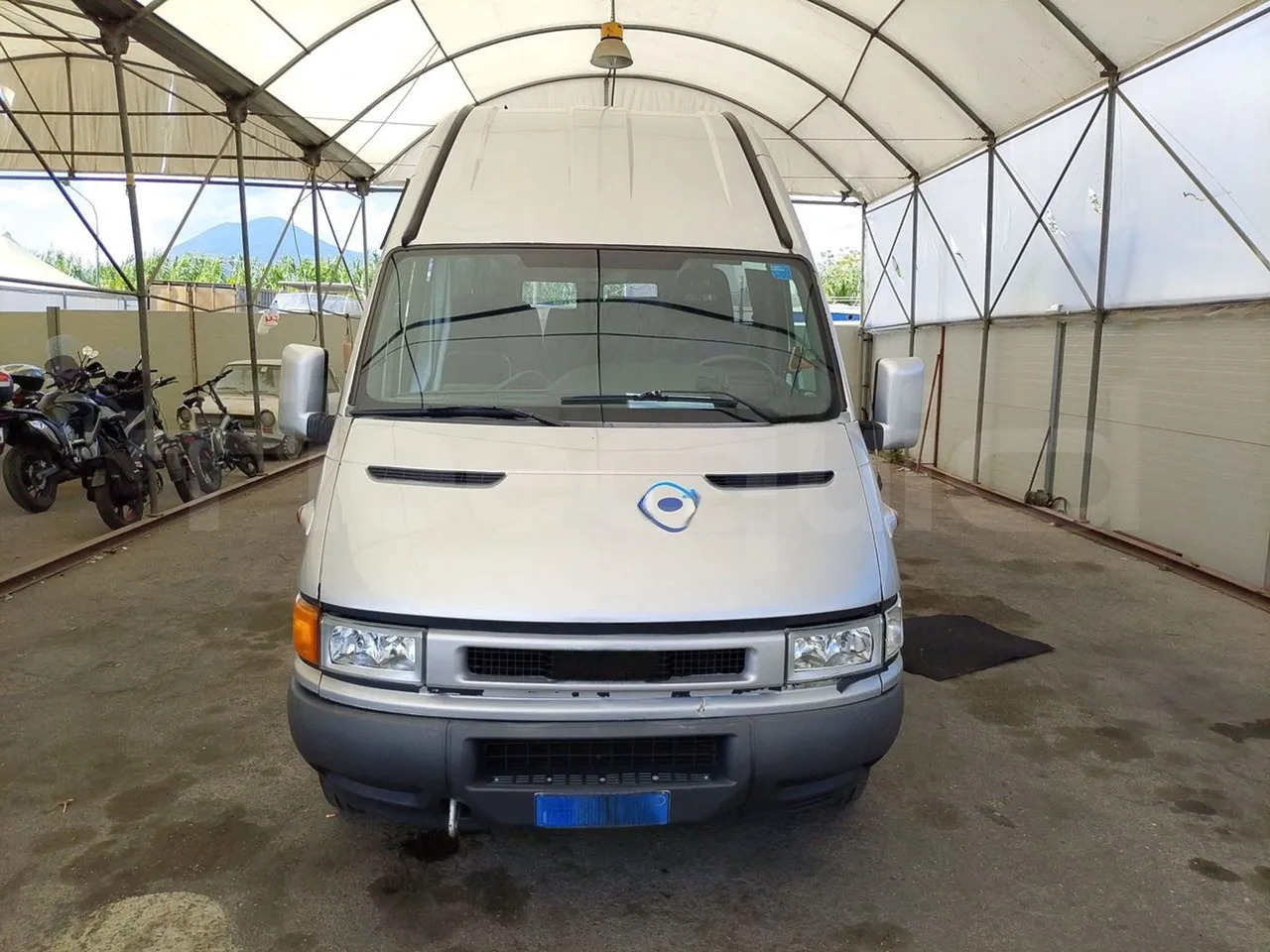 Iveco Daily - Minibus, Furgão de passageiros: foto 2 Iveco Daily - Minibus, Furgão de passageiros: foto 2