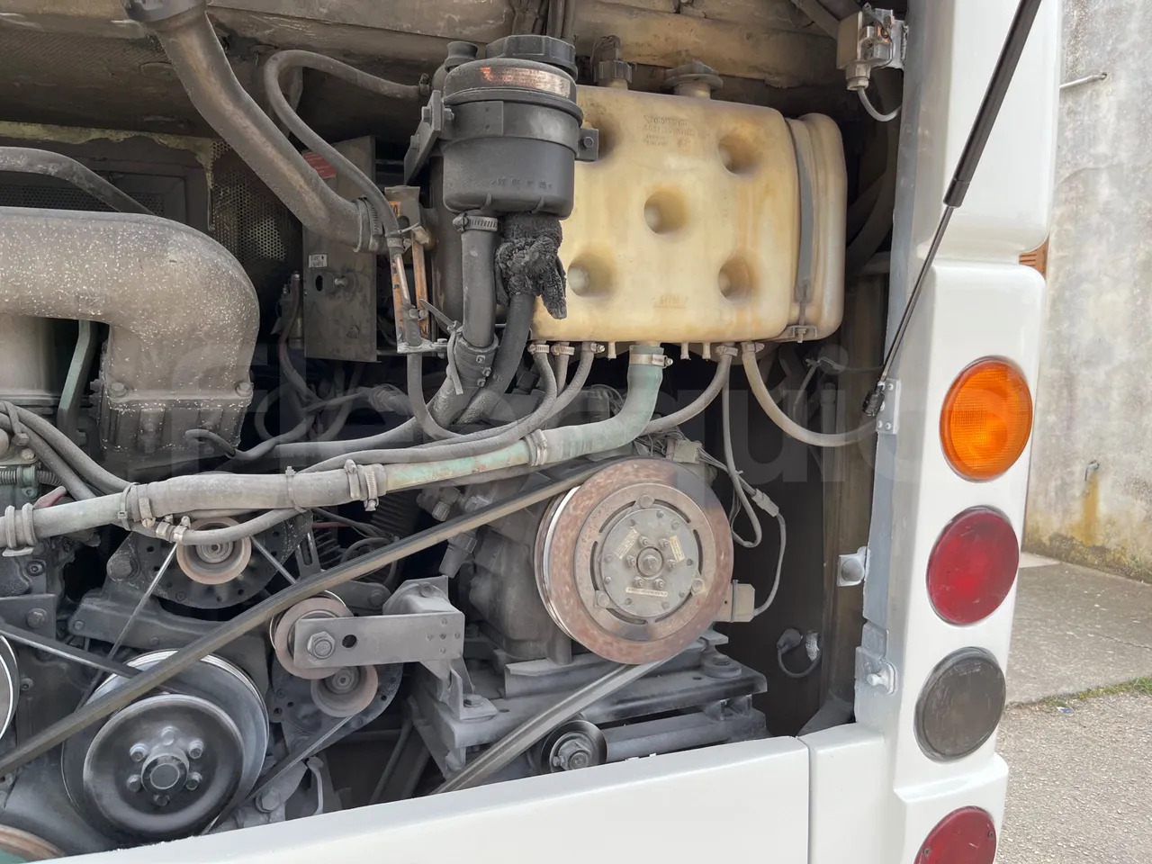 Autocarro Volvo B12: foto 18