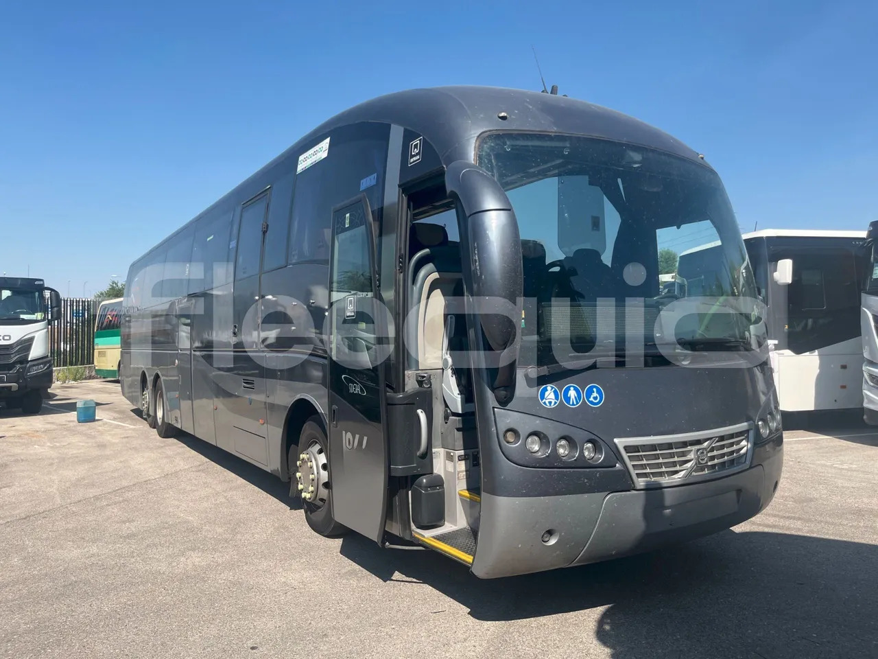 Volvo B12B - Autocarro: foto 1 Volvo B12B - Autocarro: foto 1