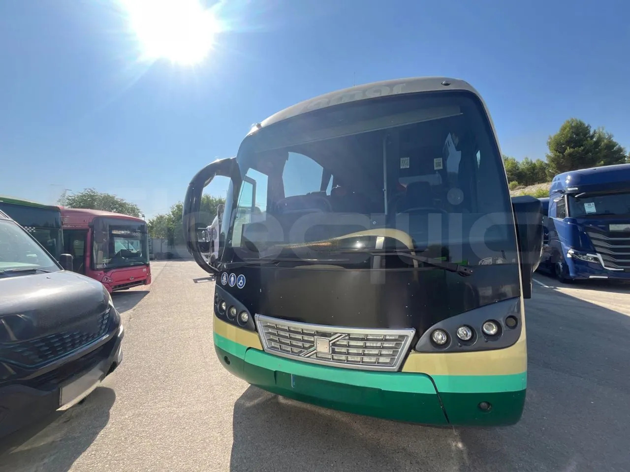 Volvo B12B - Autocarro: foto 1 Volvo B12B - Autocarro: foto 1
