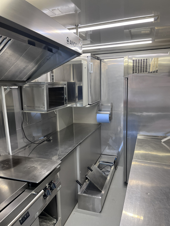 FOOD TRUCK - Nadgradnja s kuhinjsko opremo: ANGELO PO - Volkswagen Crafter - Veículo comercial: foto 3 FOOD TRUCK - Nadgradnja s kuhinjsko opremo: ANGELO PO - Volkswagen Crafter - Veículo comercial: foto 3