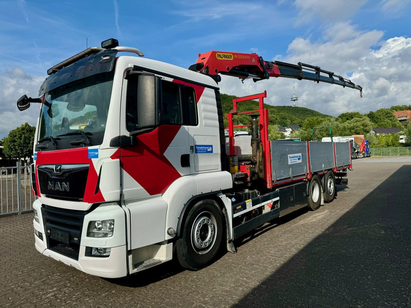 MAN TGS 26.460 6x2 Lenk-Liftachse Palfingerkran PK 22002 hi Fahrerha - Camião grua, Camião grua: foto 3 MAN TGS 26.460 6x2 Lenk-Liftachse Palfingerkran PK 22002 hi Fahrerha - Camião grua, Camião grua: foto 3