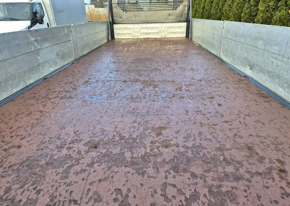 Iveco 65C15 3.0 150KM/ Skrzyniowy/ - Carrinha de caixa aberta: foto 4 Iveco 65C15 3.0 150KM/ Skrzyniowy/ - Carrinha de caixa aberta: foto 4