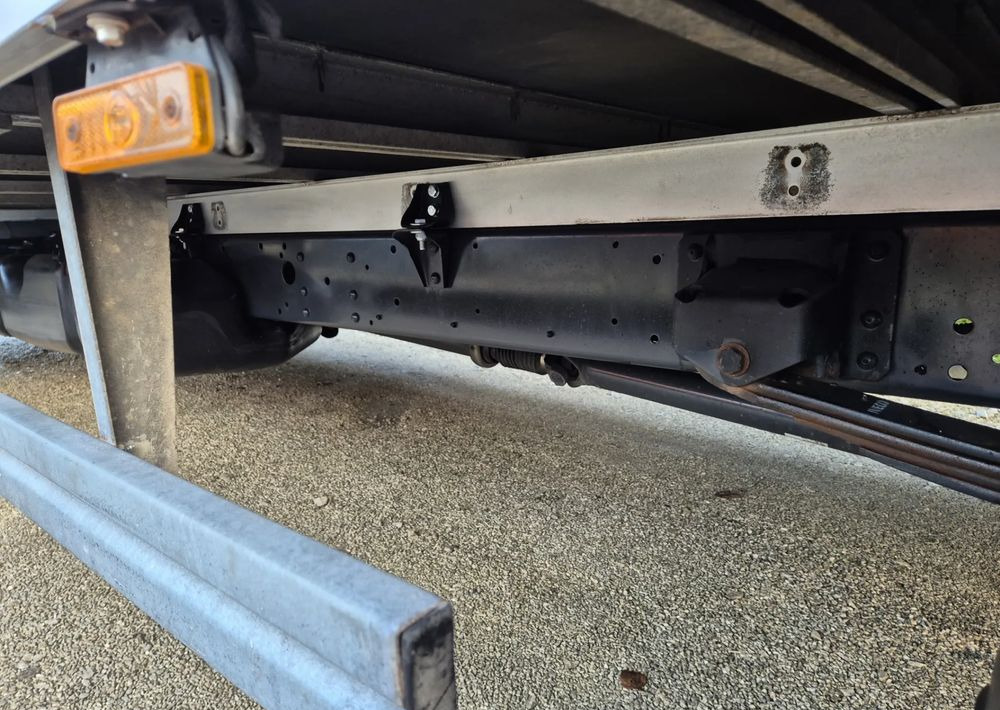 Iveco 65C17 3.0 170KM/ DMC 3.5T/ Burto Plandeka 10 palet/ - Carrinha de caixa aberta: foto 5 Iveco 65C17 3.0 170KM/ DMC 3.5T/ Burto Plandeka 10 palet/ - Carrinha de caixa aberta: foto 5