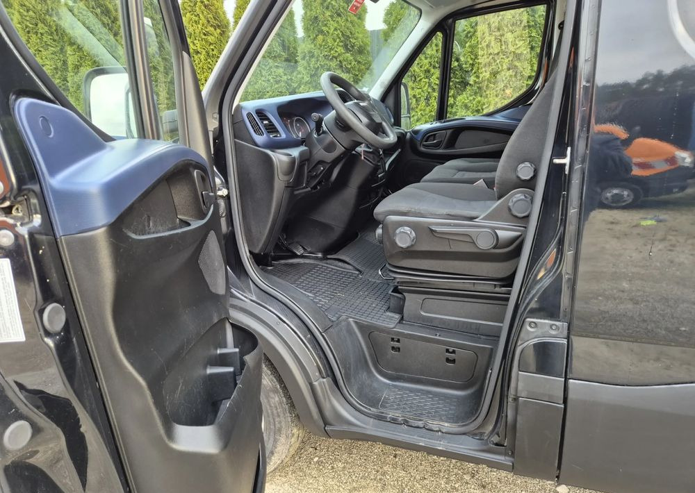 Iveco Iveco 35C18 3.0 180KM - Furgão: foto 5 Iveco Iveco 35C18 3.0 180KM - Furgão: foto 5