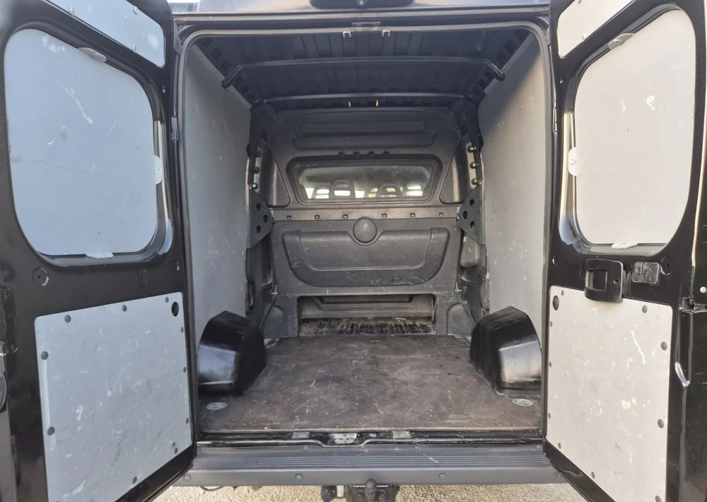 Peugeot Boxer 2.2 130KM Dubel kabina - Furgão, Carrinha cabine dupla: foto 4 Peugeot Boxer 2.2 130KM Dubel kabina - Furgão, Carrinha cabine dupla: foto 4
