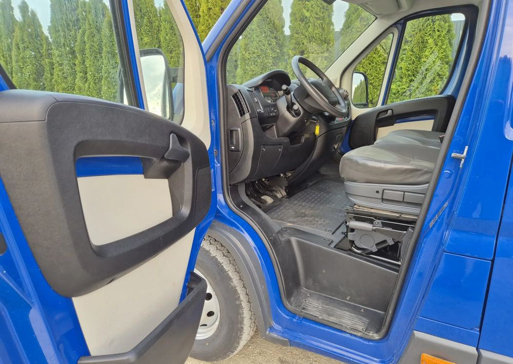 Peugeot Boxer 2.2 150KM brygadówka Maxi wzmocniony koła 16 cali Dubel - Carrinha cabine dupla: foto 5 Peugeot Boxer 2.2 150KM brygadówka Maxi wzmocniony koła 16 cali Dubel - Carrinha cabine dupla: foto 5