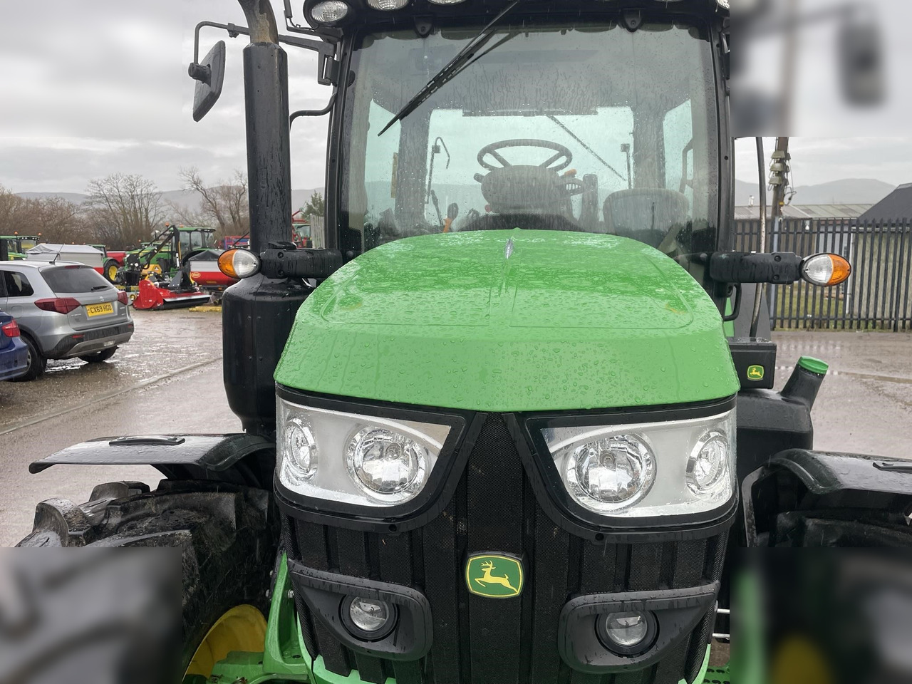 2017 JOHN DEERE 6130R - Trator: foto 4 2017 JOHN DEERE 6130R - Trator: foto 4