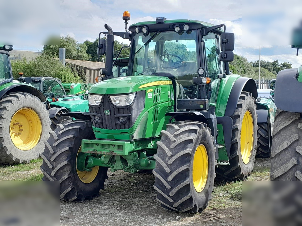 2018 JOHN DEERE 6130M - Trator: foto 1 2018 JOHN DEERE 6130M - Trator: foto 1