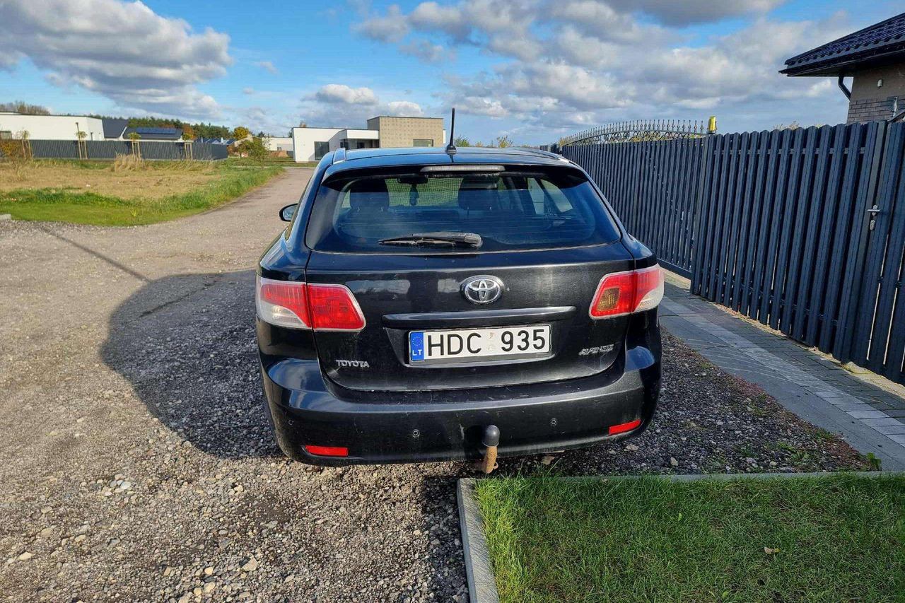 Toyota Avensis - Carrinha: foto 4 Toyota Avensis - Carrinha: foto 4