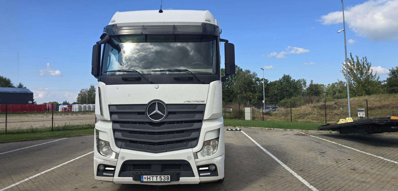 Mercedes-Benz ACTROS - Tractor: foto 2 Mercedes-Benz ACTROS - Tractor: foto 2