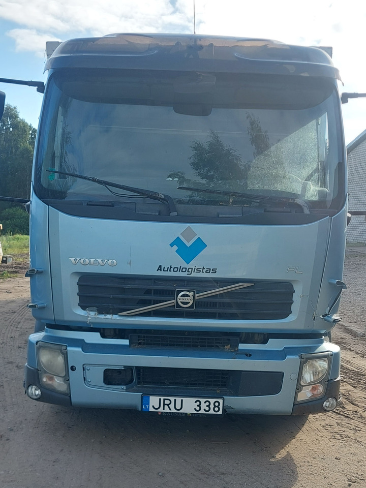 VOLVO FL280 - Camião furgão: foto 1 VOLVO FL280 - Camião furgão: foto 1