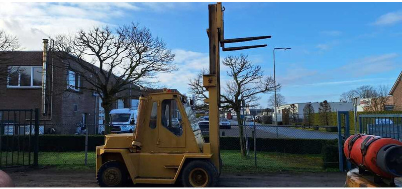 Caterpillar 7 ton - Empilhadeira a diesel: foto 1 Caterpillar 7 ton - Empilhadeira a diesel: foto 1