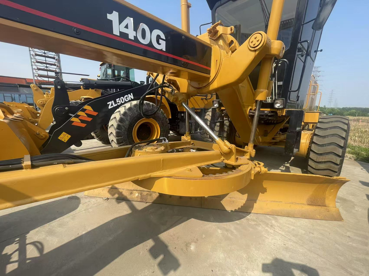 Motoniveladora CATERPILLAR 140g used motor Source supply low price: foto 7 Motoniveladora CATERPILLAR 140g used motor Source supply low price: foto 7