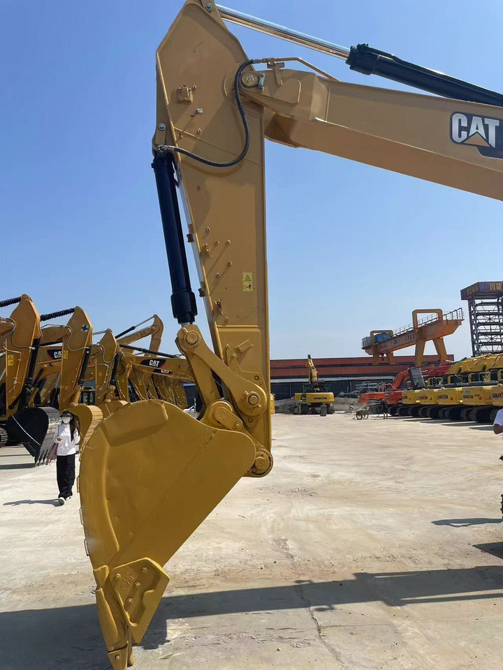 CATERPILLAR 330GC Low fuel consumption and easy maintenance Earthwork Engineering Mining Urban Construction - Escavadora de rastos: foto 3 CATERPILLAR 330GC Low fuel consumption and easy maintenance Earthwork Engineering Mining Urban Construction - Escavadora de rastos: foto 3