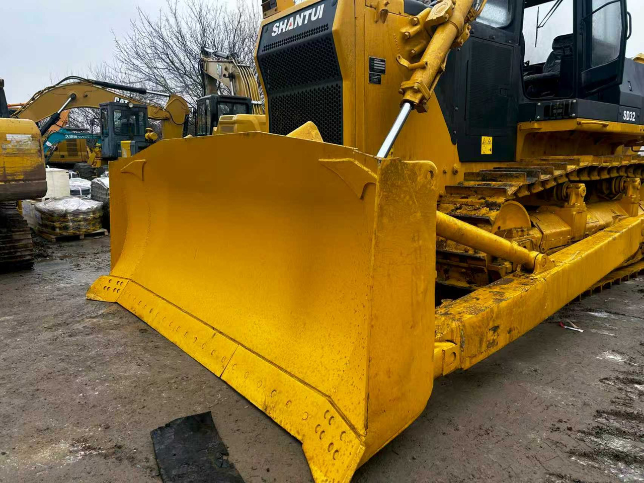 SHANTUI SD32 used bulldozer famous china brand for sale - Buldôzer: foto 2 SHANTUI SD32 used bulldozer famous china brand for sale - Buldôzer: foto 2