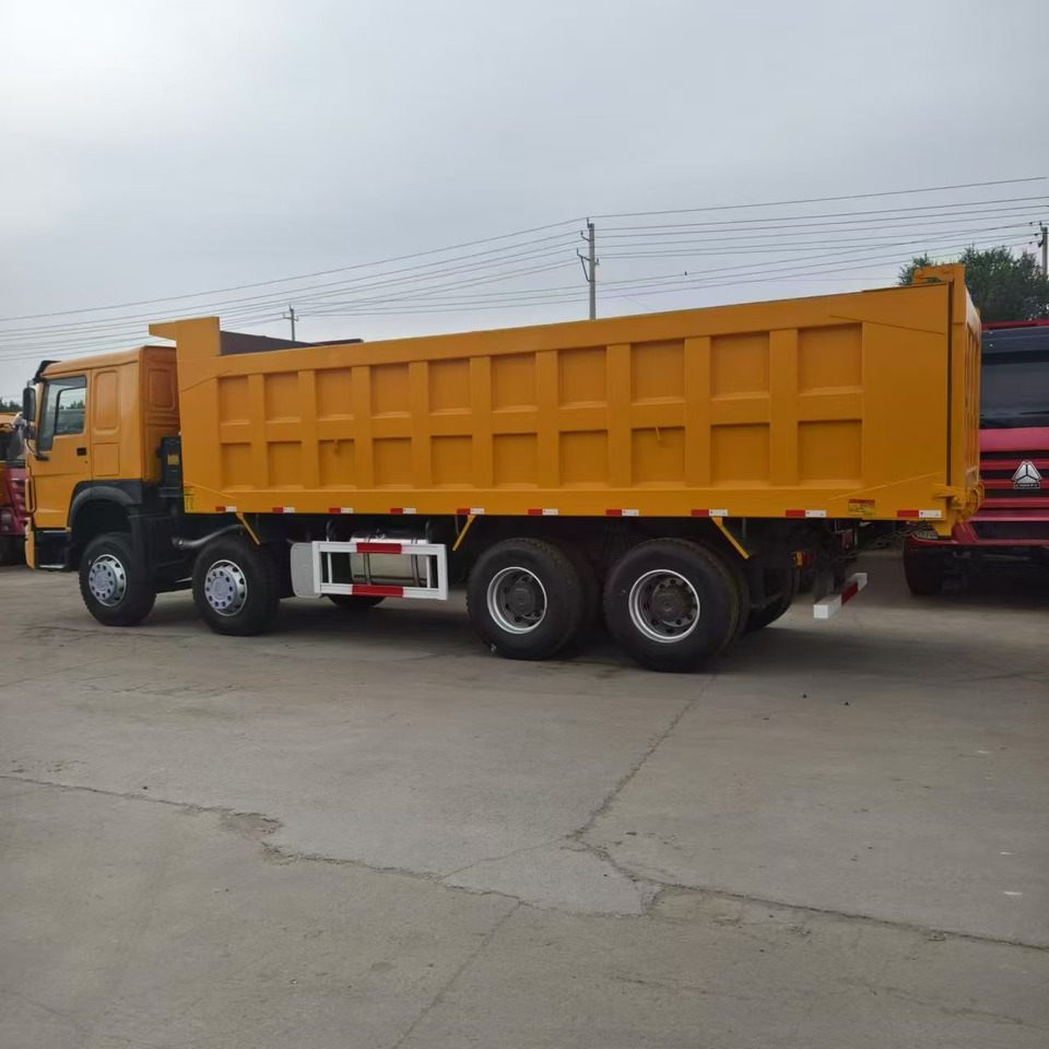SINOTRUK howo 371 8x4 dump truck - Dumper: foto 5 SINOTRUK howo 371 8x4 dump truck - Dumper: foto 5