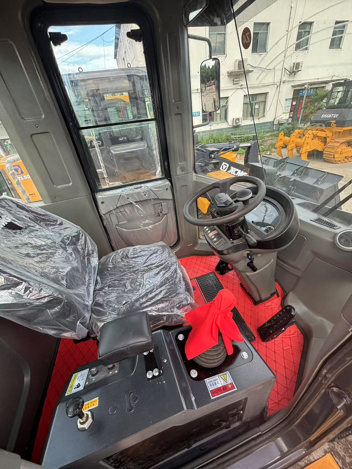 XCMG ZL50GN low hour front loader for sale - Pá carregadora de rodas: foto 4 XCMG ZL50GN low hour front loader for sale - Pá carregadora de rodas: foto 4