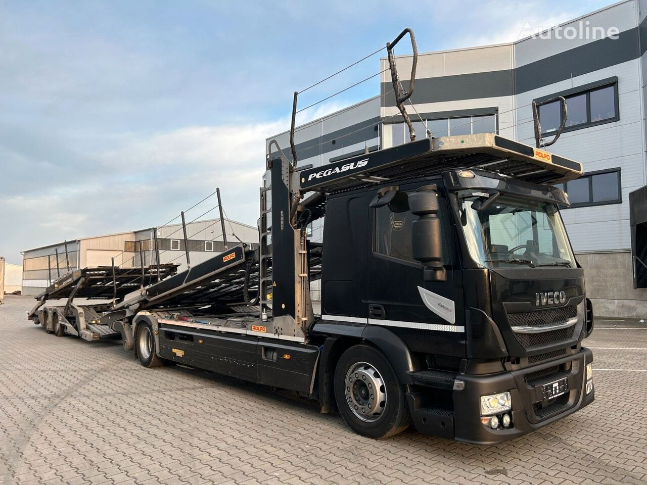 IVECO Stralis 460 + car transporter trailer - Camião transporte de veículos: foto 3 IVECO Stralis 460 + car transporter trailer - Camião transporte de veículos: foto 3