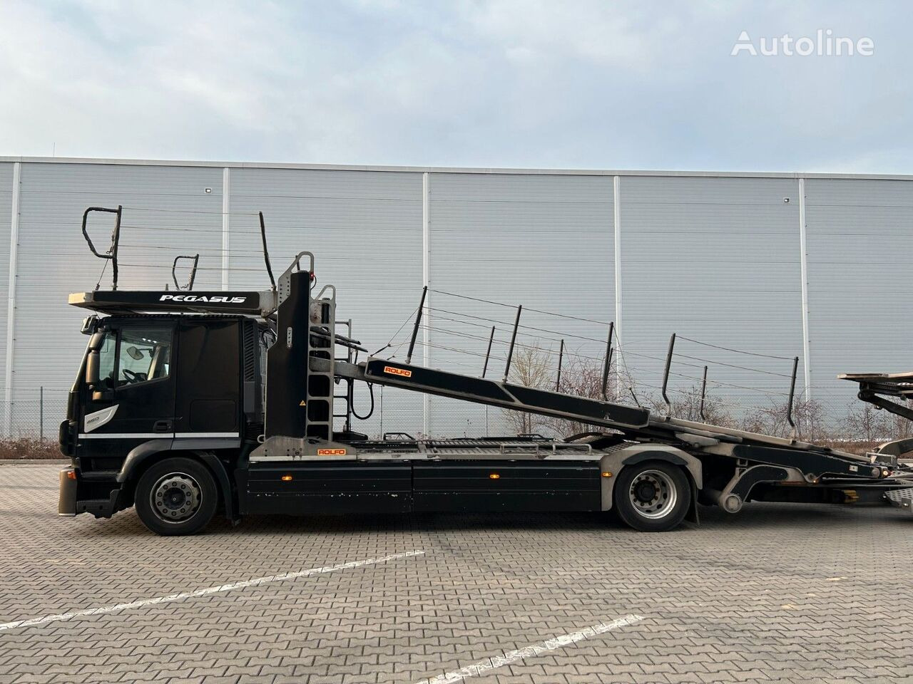 IVECO Stralis 460 + car transporter trailer - Camião transporte de veículos: foto 2 IVECO Stralis 460 + car transporter trailer - Camião transporte de veículos: foto 2