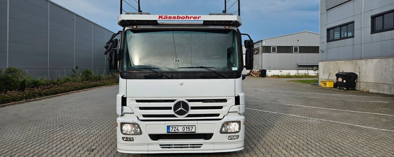 MERCEDES-BENZ Actros 1846 - Camião transporte de veículos: foto 2 MERCEDES-BENZ Actros 1846 - Camião transporte de veículos: foto 2